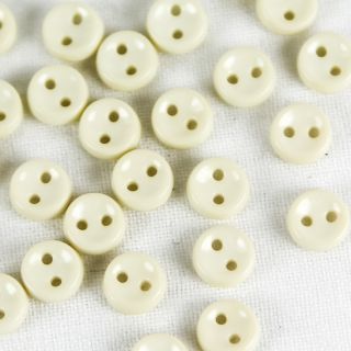 2-Loch-Knopf - 7 mm - creme