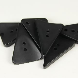 2-Loch-Knopf - 48 mm - Dreieck - schwarz